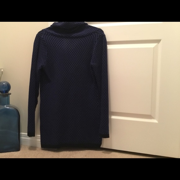 Sweater - Picture 2 of 3